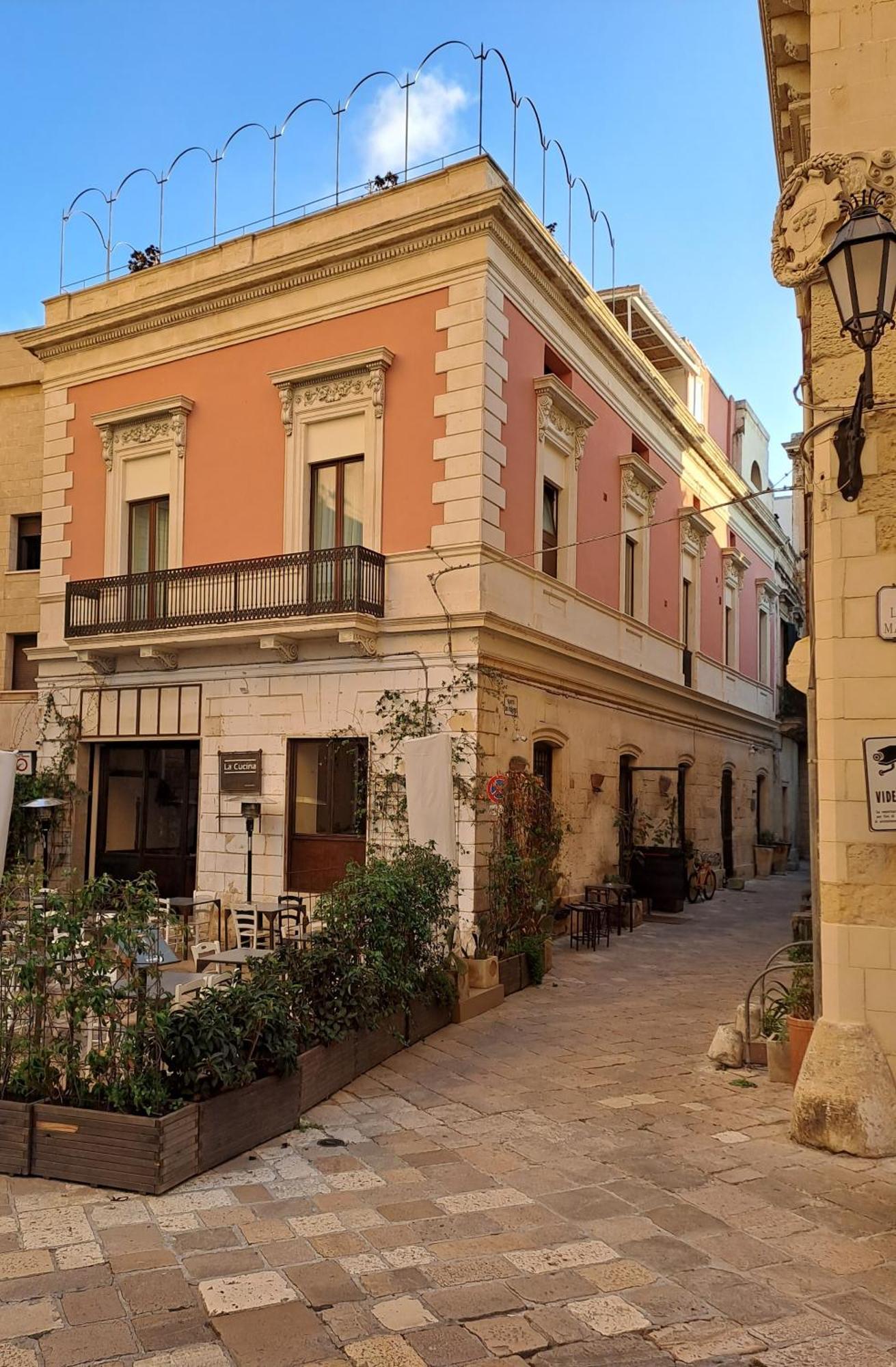 Palazzo Dei Tolomei 莱切 外观 照片